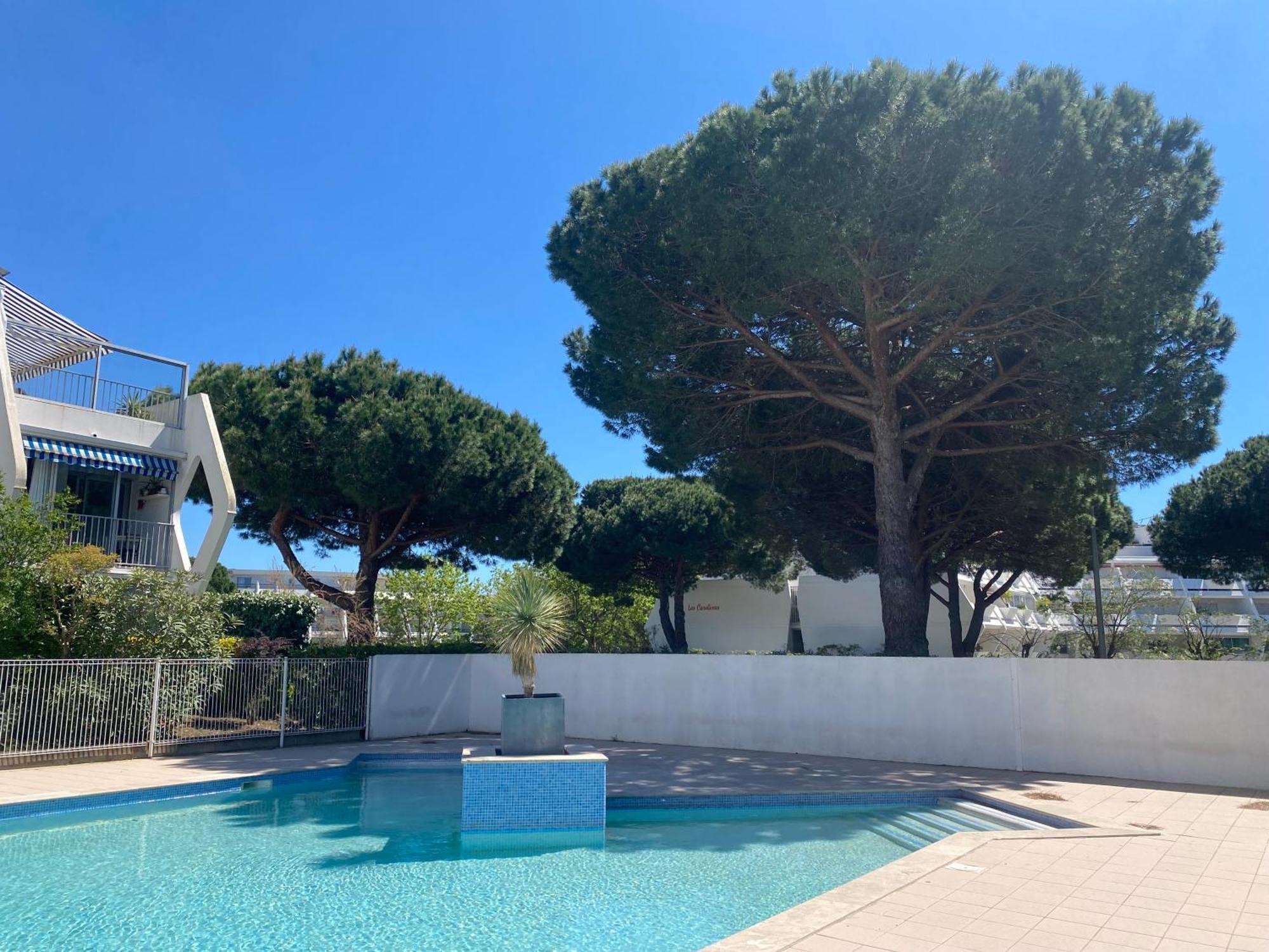 Le Souehla Appart: Beachside Garden Apartment with Pool La Grande-Motte Exterior photo